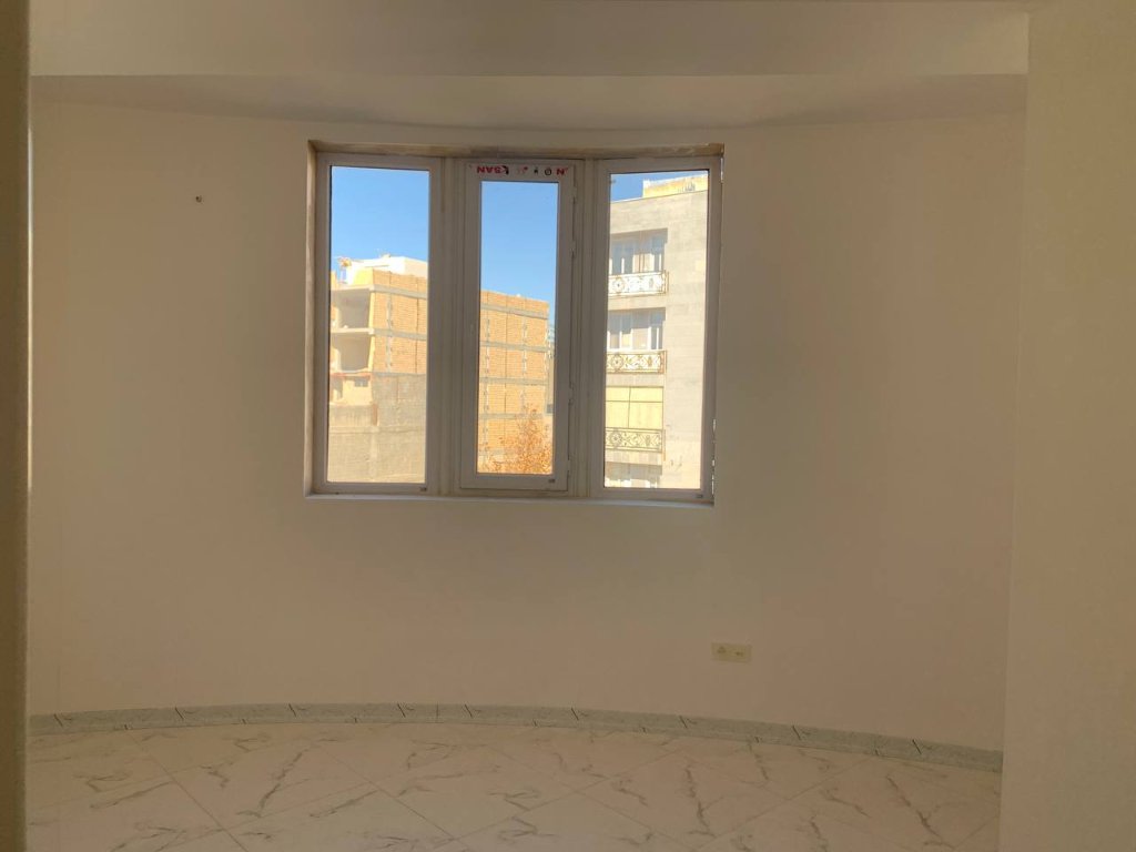 آپارتمان 150 متری سه خوابه در خیابان خلبان ملایر