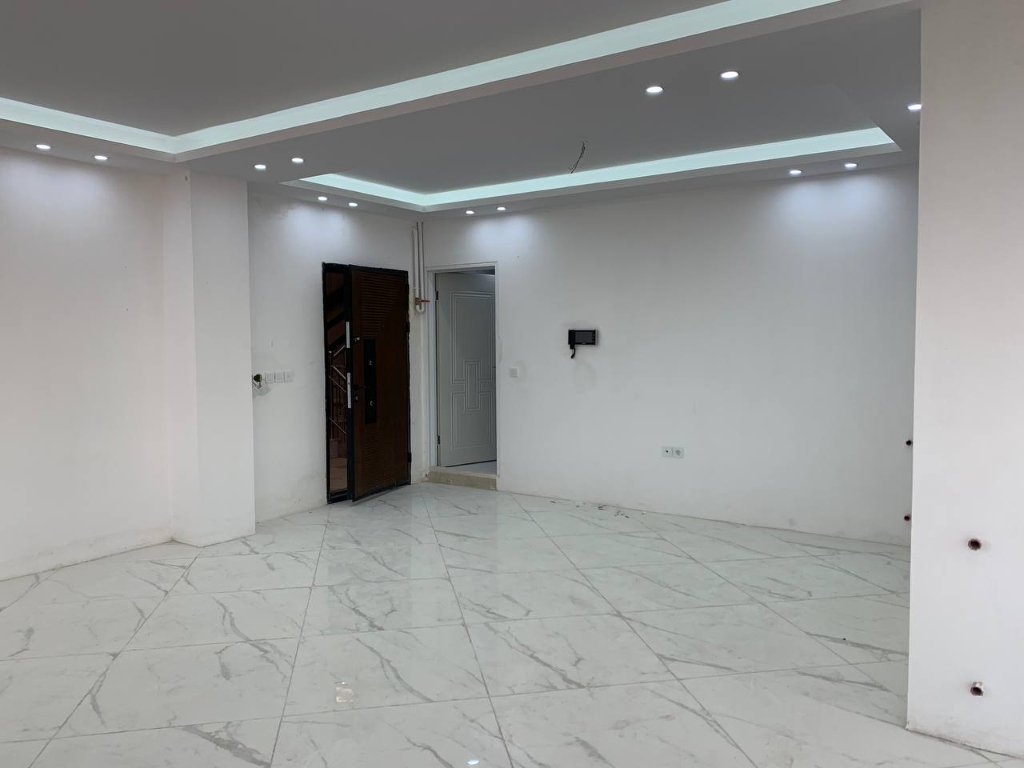 آپارتمان 115 متری دو خوابه در خیابان زرینی ملایر