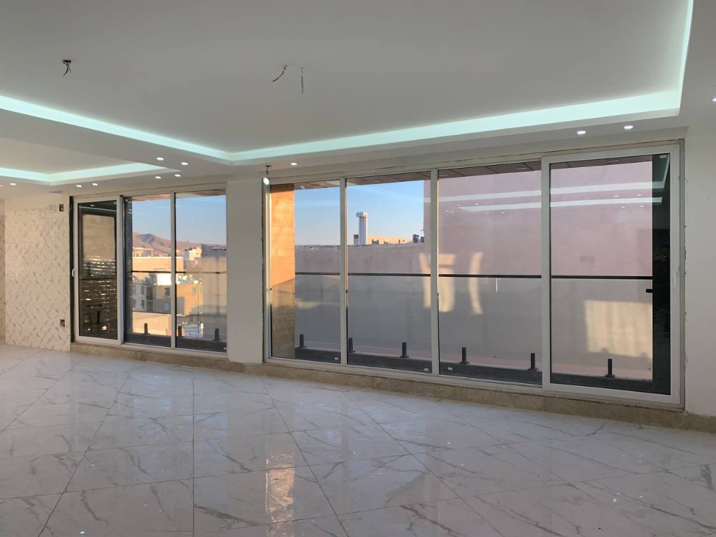 آپارتمان 115 متری دو خوابه در خیابان زرینی ملایر