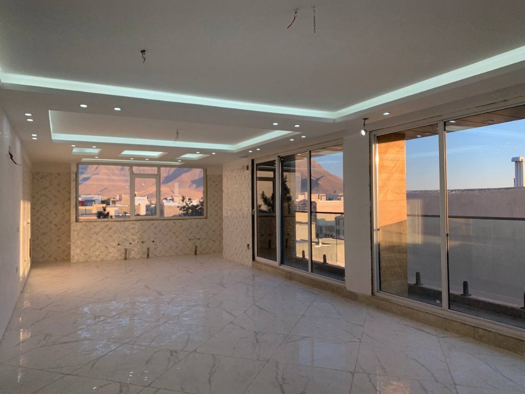 آپارتمان 115 متری دو خوابه در خیابان زرینی ملایر