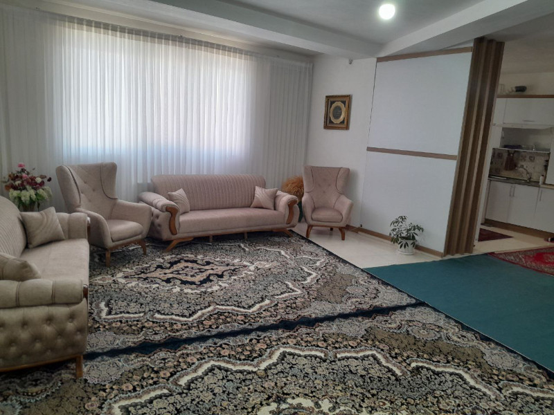 آپارتمان 101 متری دو خوابه در میدان جهاد ملایر