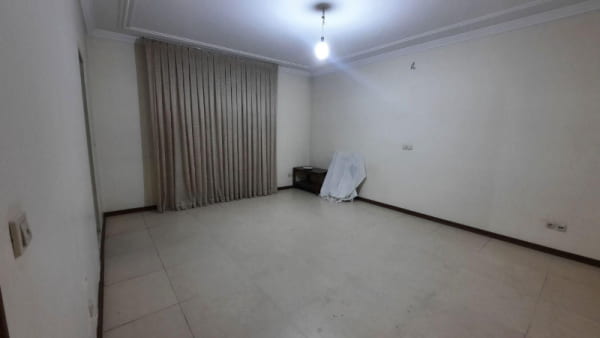 آپارتمان 234 متری سه خوابه در طالقانی همدان