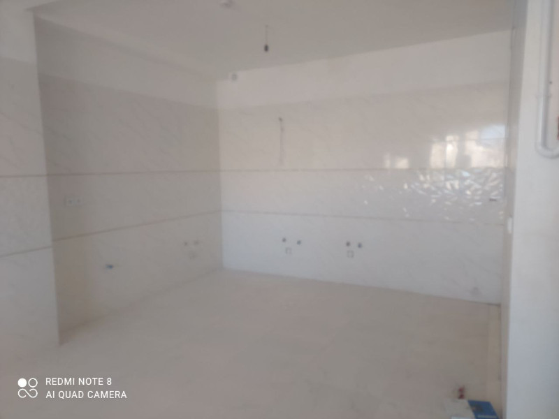 آپارتمان 80 متری دو خوابه در بلوار شهید بیات ملایر