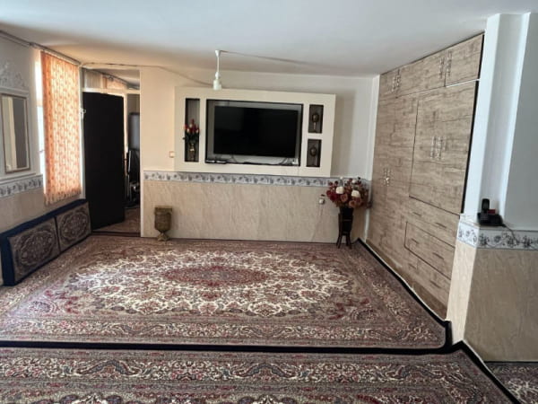 خانه 126 متری در میدان عارف ملایر 2