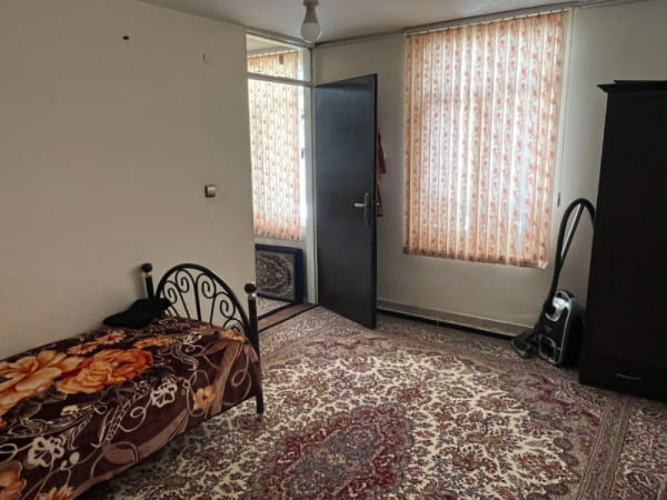 خانه 126 متری در میدان عارف ملایر 4