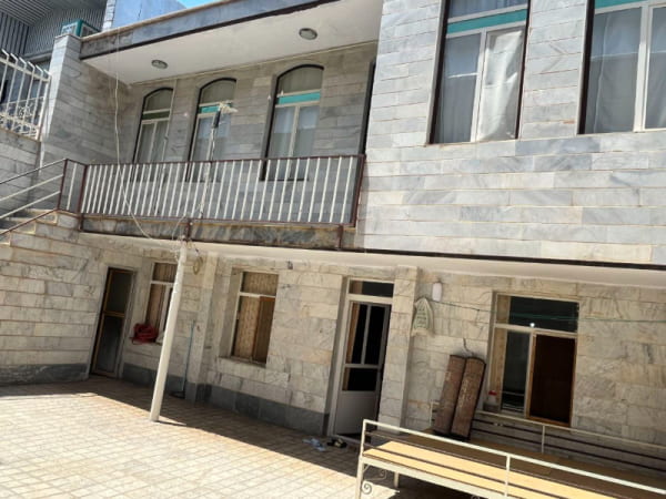 خانه 126 متری در میدان عارف ملایر 5
