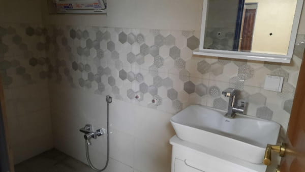 اداری 65 متری دو خوابه در خیابان بوعلی همدان