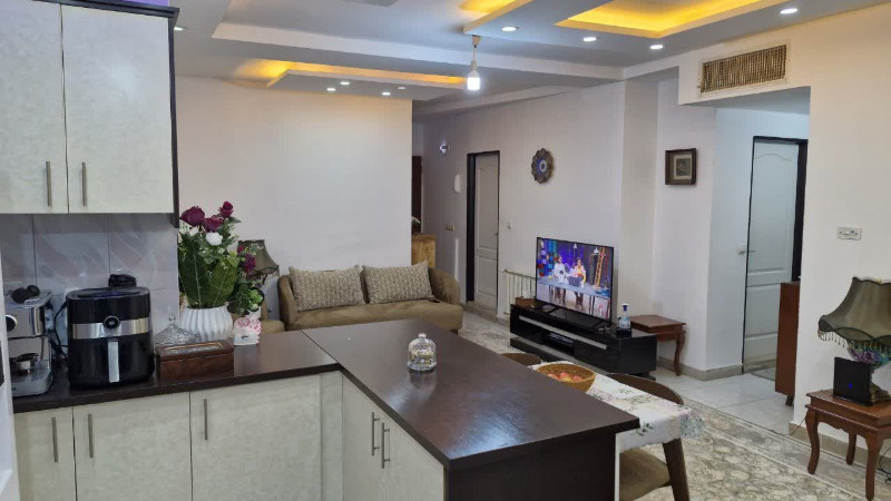 آپارتمان 75 متری دو خوابه در فاز 4 پرند1251091114