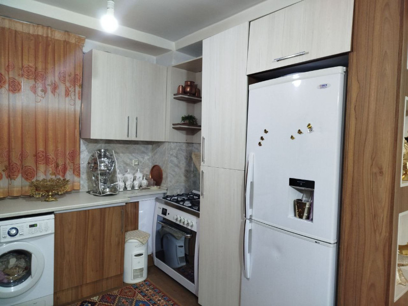 آپارتمان 65 متری دو خوابه در میدان سرو ملایر