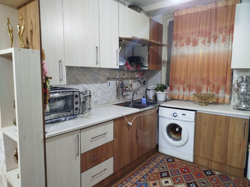 آپارتمان 65 متری دو خوابه در میدان سرو ملایر