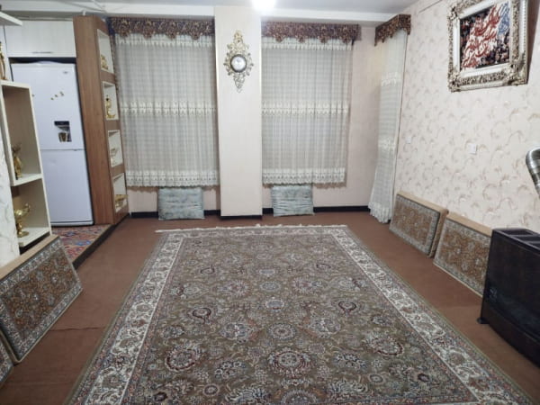 آپارتمان 65 متری دو خوابه در میدان سرو ملایر