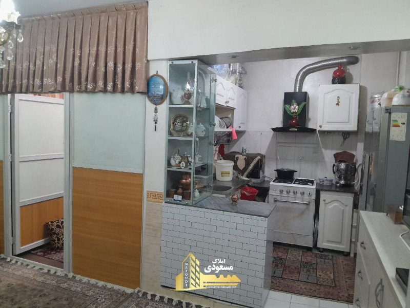 ویلا 40 متری در میدان امام خمینی شهریار