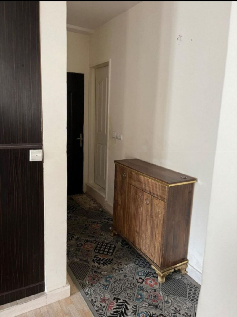 آپارتمان 150 متری سه خوابه در خیابان سعدی ملایر