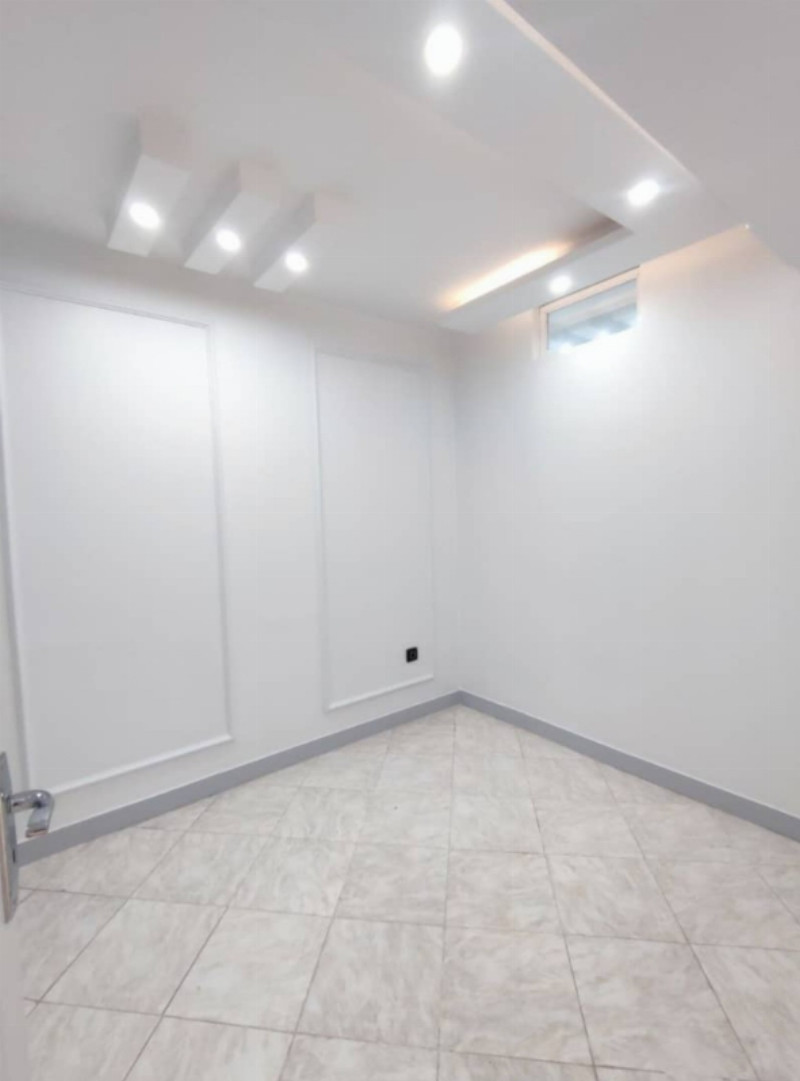 آپارتمان 60 متری دو خوابه در اندیشه1256381539