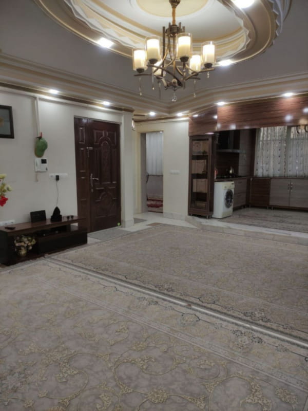 آپارتمان 110 متری دو خوابه در خیابان باباطاهر ملایر