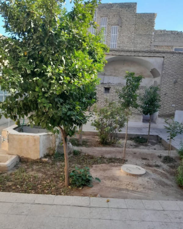 خانه 273 متری در شهیدان ادهمی یزد