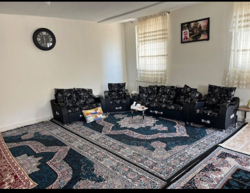 آپارتمان 150 متری سه خوابه در خیابان سعدی ملایر