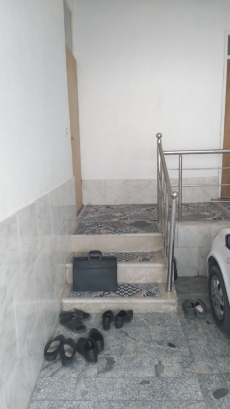 ویلا 200 متری یک خوابه در 18متری سپاه ملایر