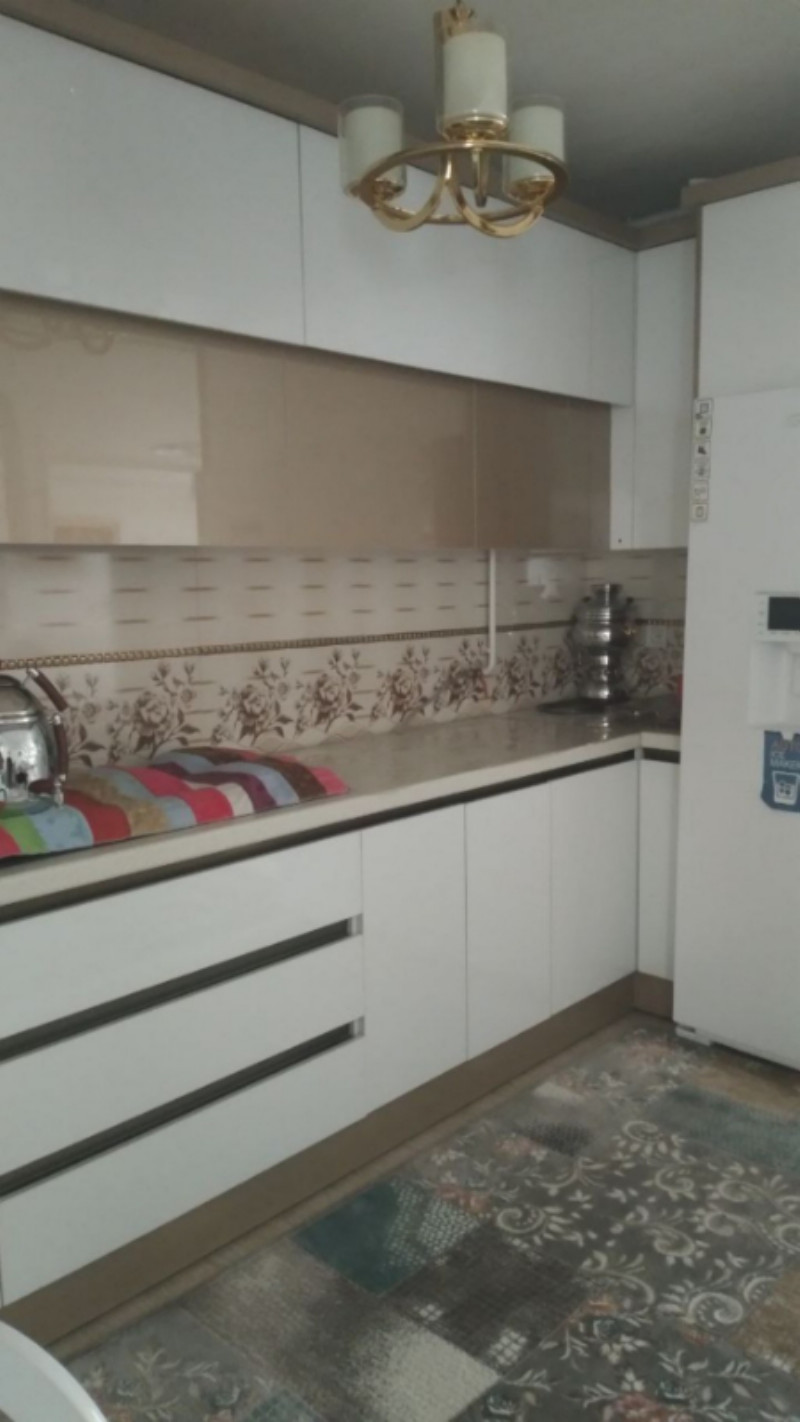 ویلا 200 متری یک خوابه در 18متری سپاه ملایر