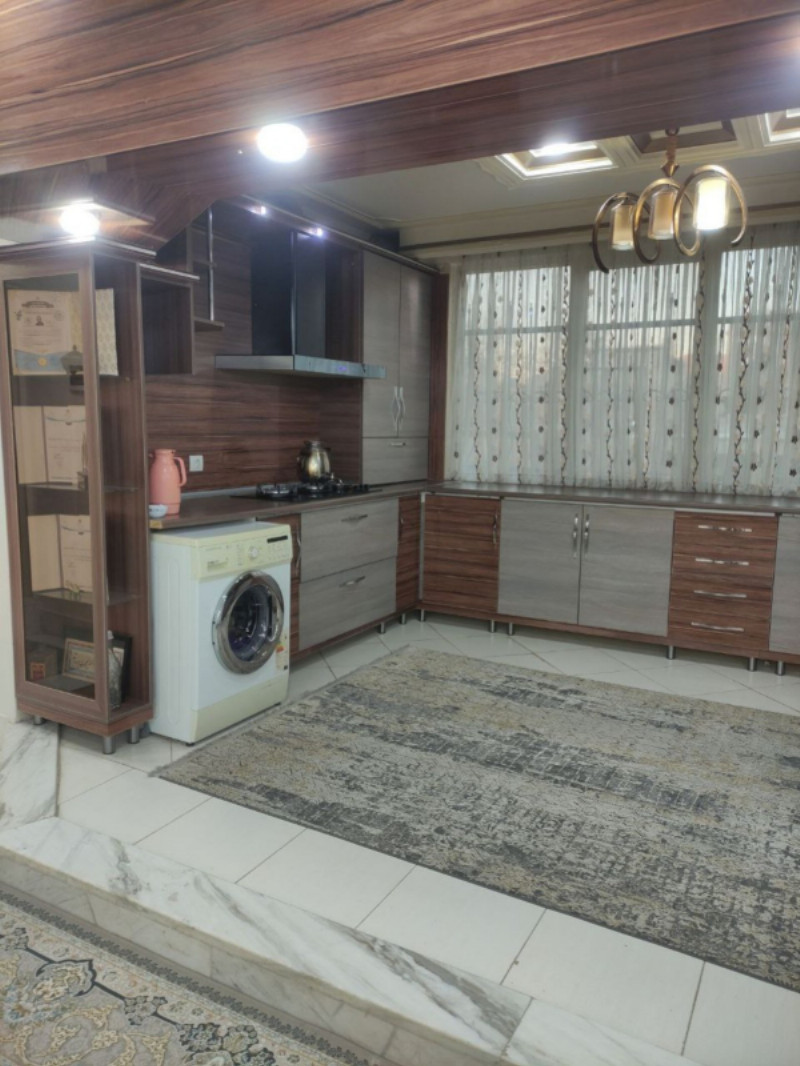 آپارتمان 110 متری دو خوابه در خیابان باباطاهر ملایر