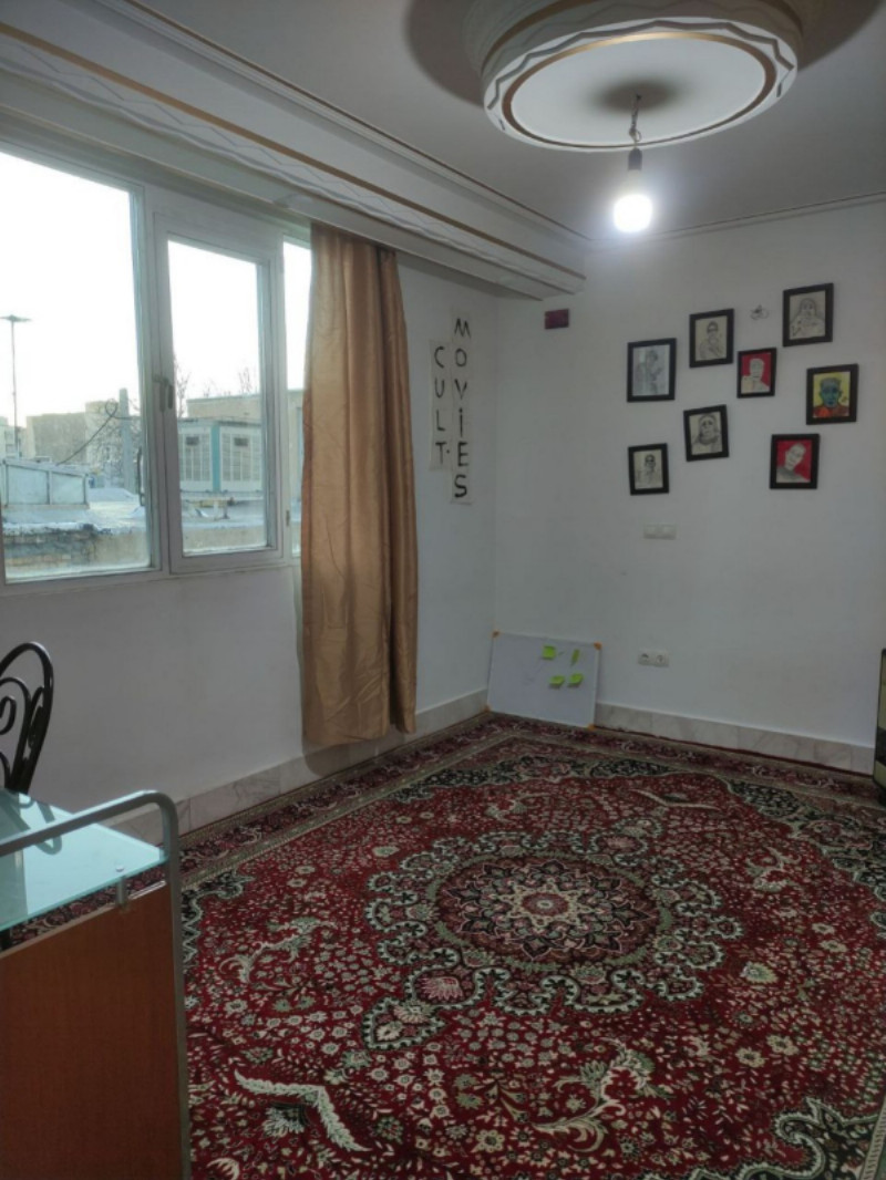 آپارتمان 110 متری دو خوابه در خیابان باباطاهر ملایر