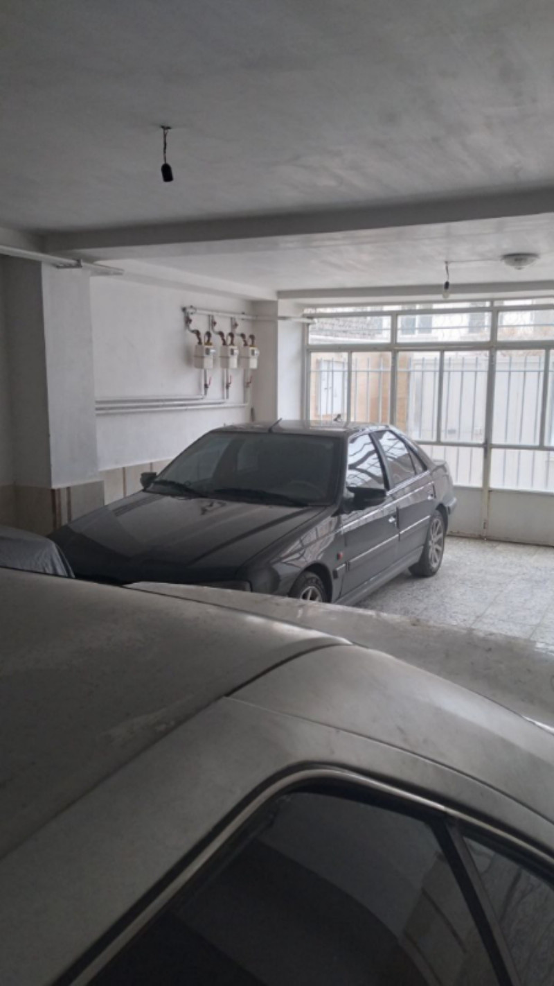 آپارتمان 88 متری دو خوابه در ملایر1257321769