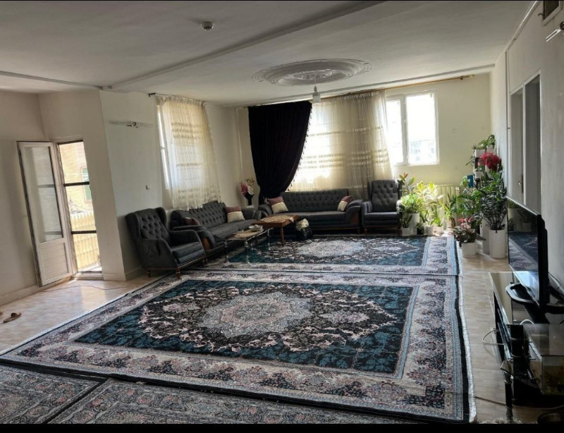 آپارتمان 150 متری سه خوابه در خیابان سعدی ملایر