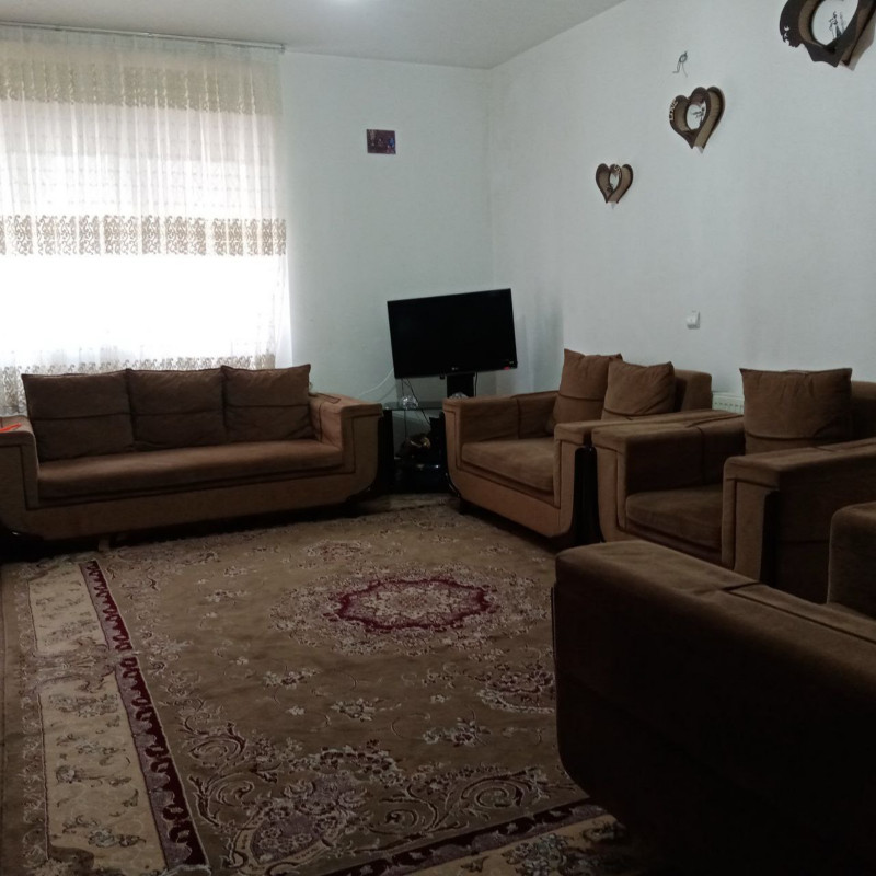 آپارتمان 82 متری دو خوابه در فرهنگیان ملایر