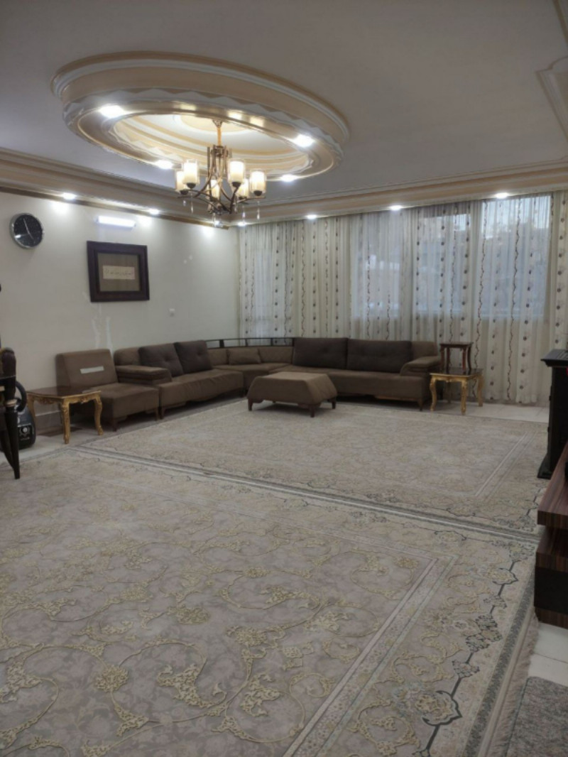 آپارتمان 110 متری دو خوابه در خیابان باباطاهر ملایر