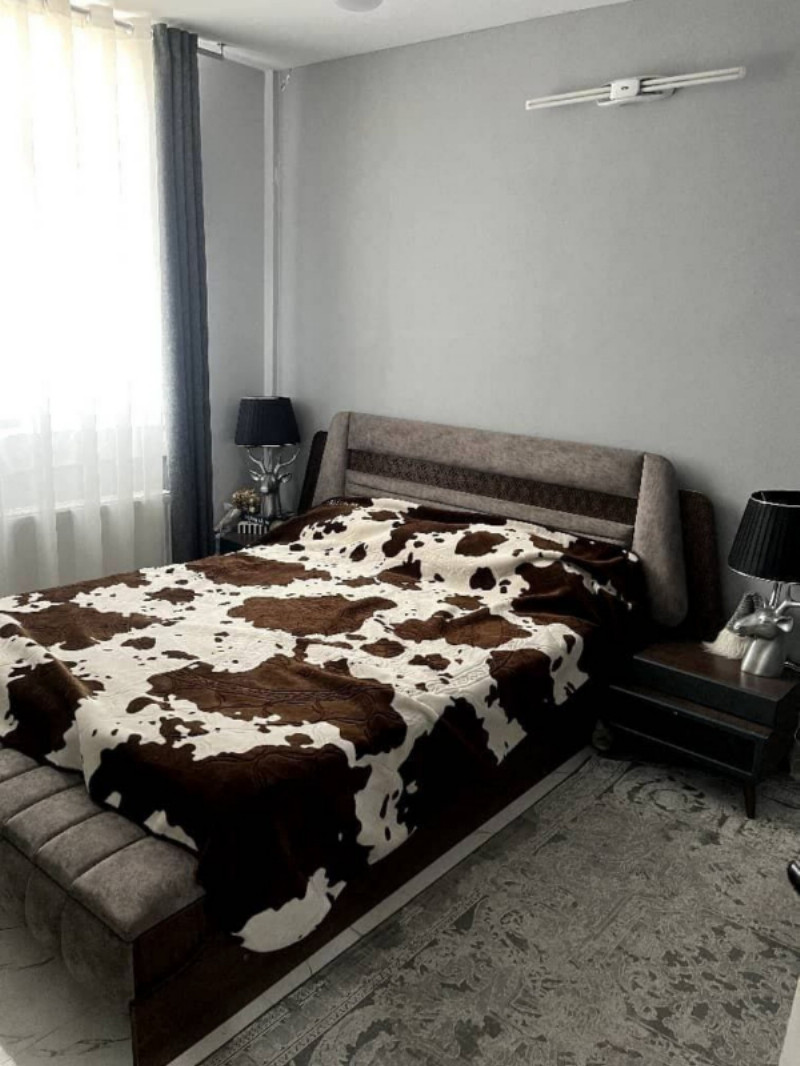 آپارتمان 104 متری دو خوابه در خیابان خلبان ملایر