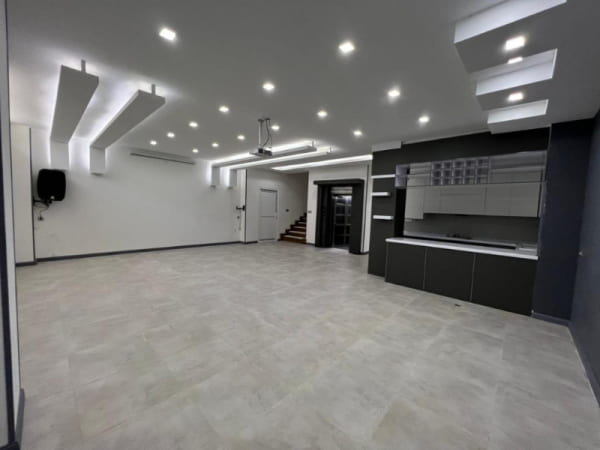 ویلا 600 متری چهارخوابه در طاووسیه کرج