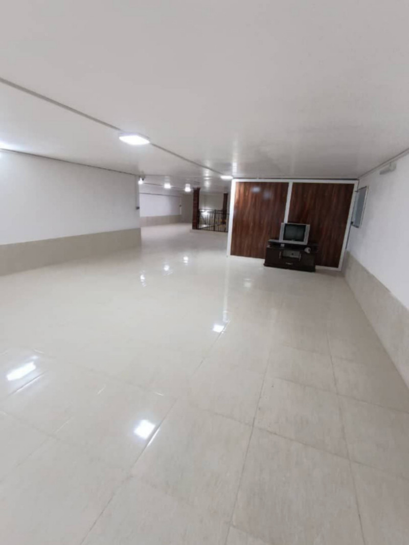 کارگاه 460 متری در روستای ایزی سبزوار