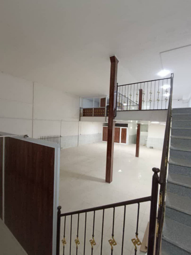 کارگاه 460 متری در روستای ایزی سبزوار