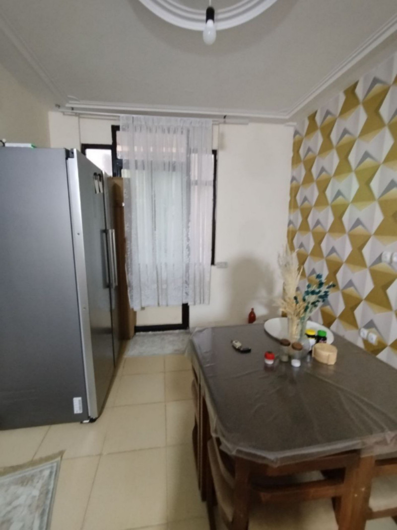 آپارتمان 76 متری یک خوابه در خیابان دکتر اقبال ملایر