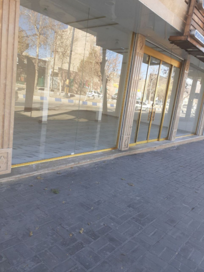 تجاری 220 متری در ملایر