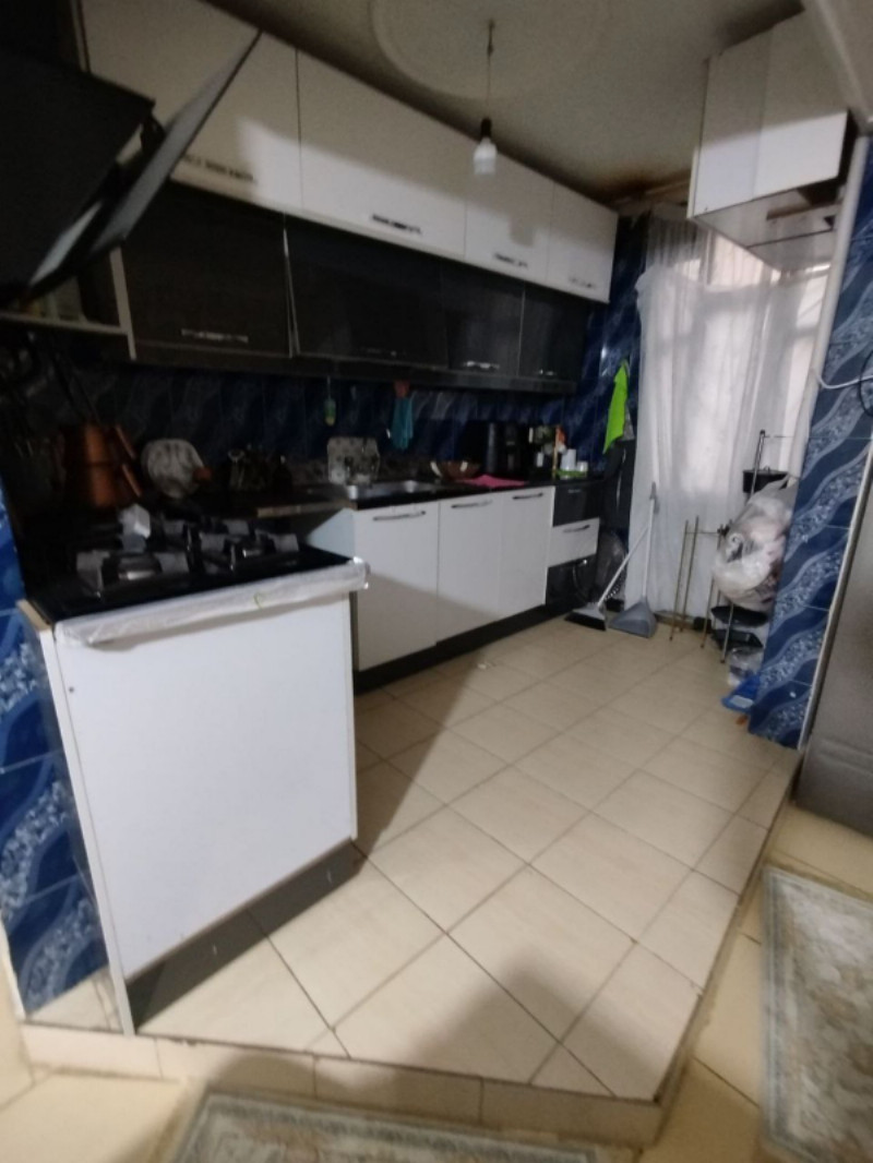 آپارتمان 76 متری یک خوابه در خیابان دکتر اقبال ملایر