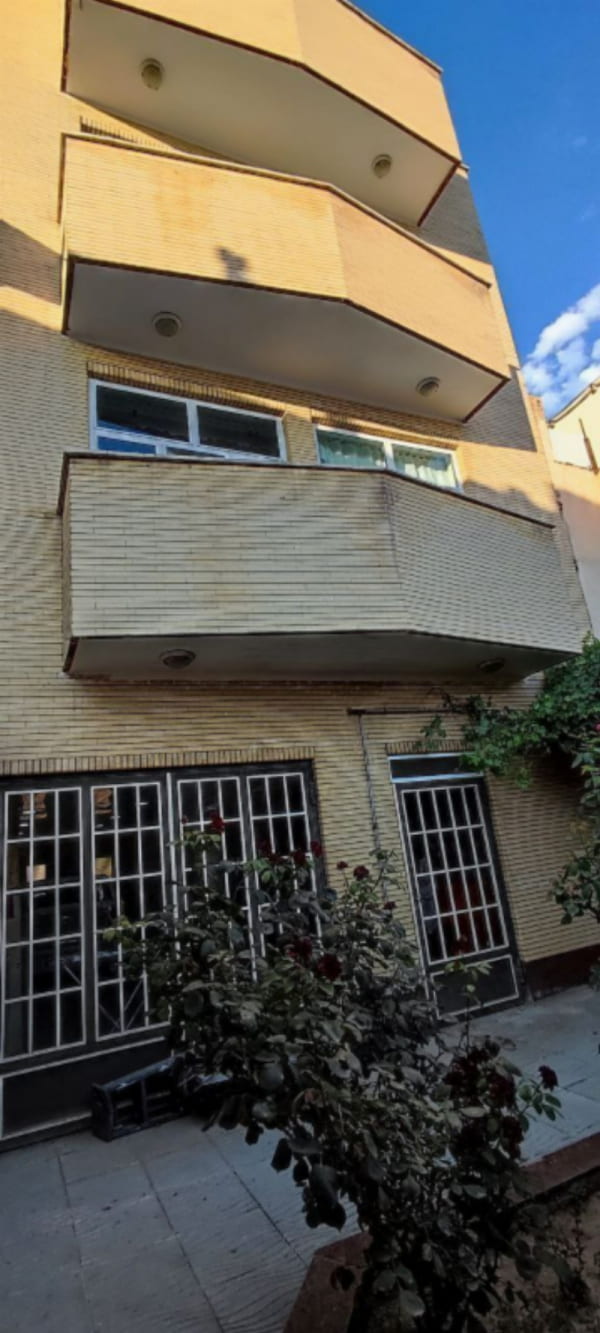 خانه 95 متری سه خوابه در باغمیشه تبریز