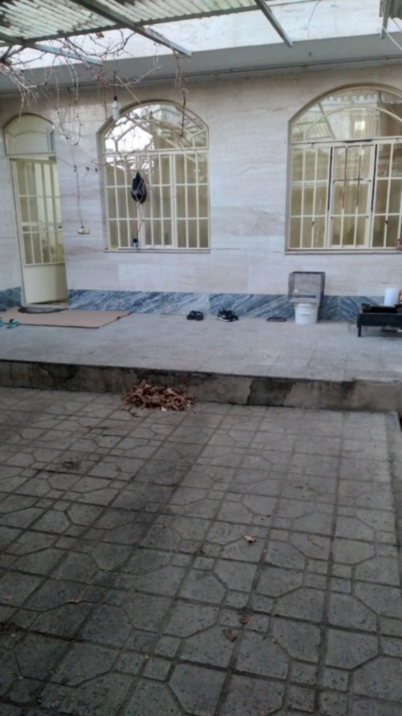 ویلا 266 متری دو خوابه در میدان سرو ملایر