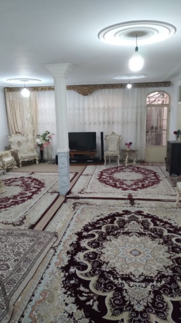 ویلا 266 متری دو خوابه در میدان سرو ملایر