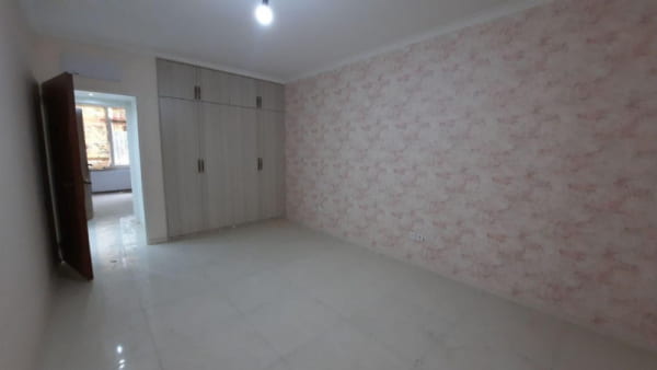 آپارتمان 135 متری سه خوابه در بلوار کاشانی همدان