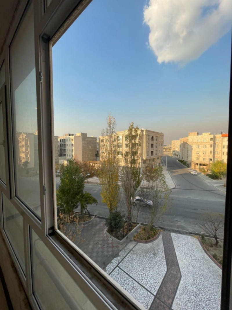 آپارتمان 105 متری در فاز 2 اندیشه 5