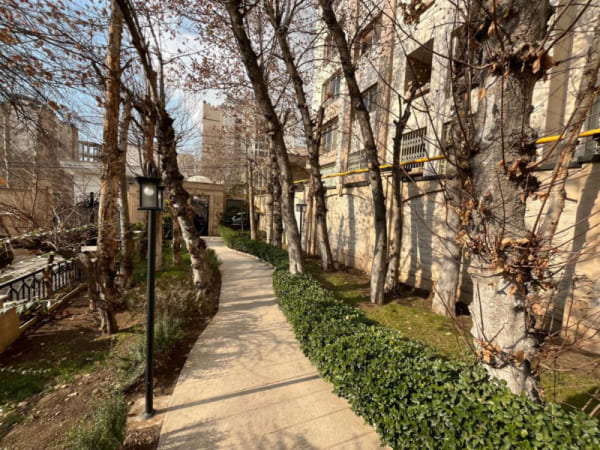آپارتمان 370 متری چهارخوابه در نیاوران تهران
