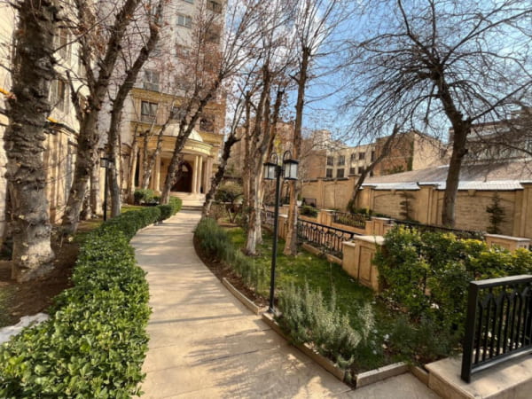 آپارتمان 370 متری چهارخوابه در نیاوران تهران