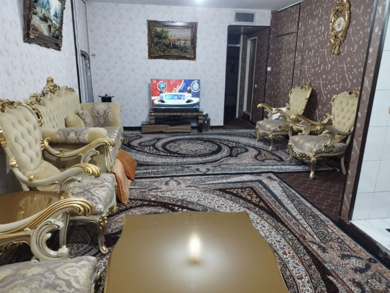 آپارتمان 80 متری دو خوابه در میدان آزادگان ملایر