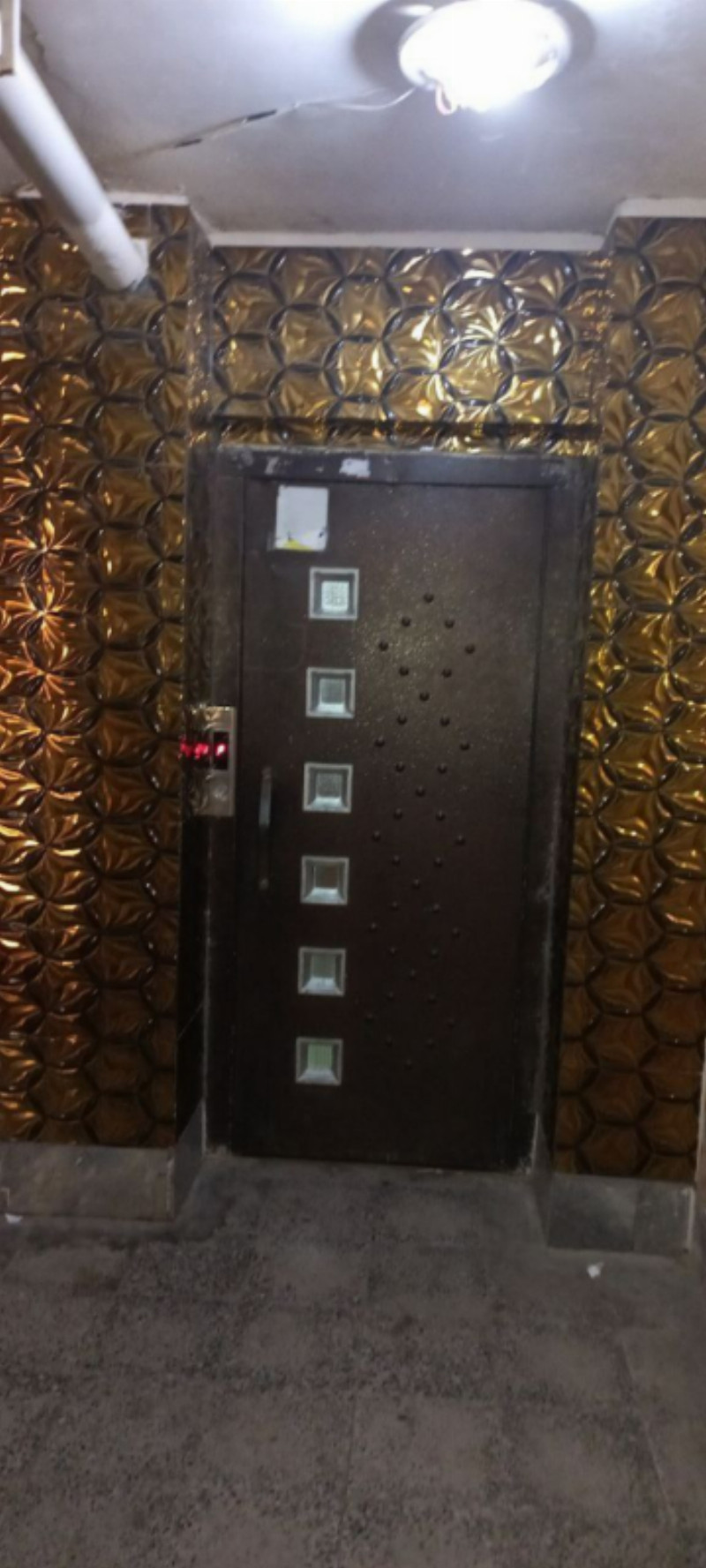 آپارتمان 76 متری دو خوابه در ملایر1262863462