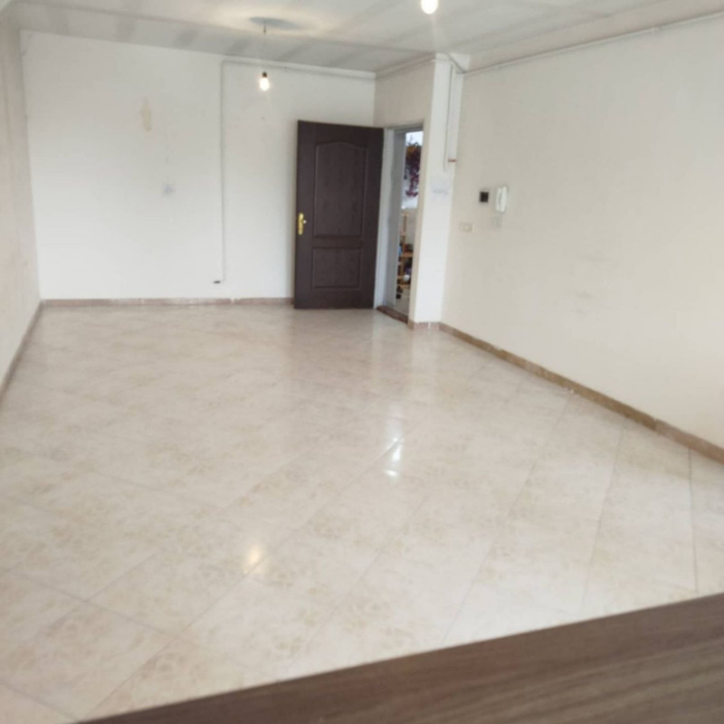 آپارتمان 82 متری دو خوابه در خیابان اراک ملایر