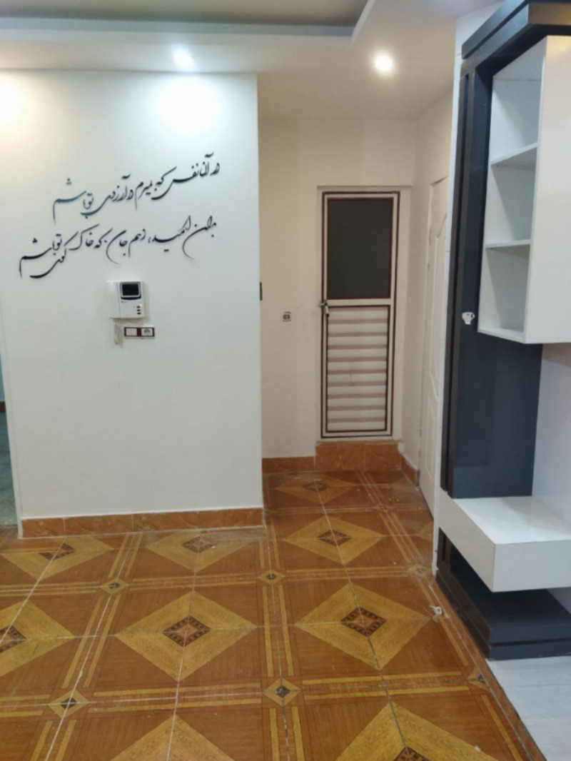 آپارتمان 74 متری یک خوابه در خیابان سعدی ملایر