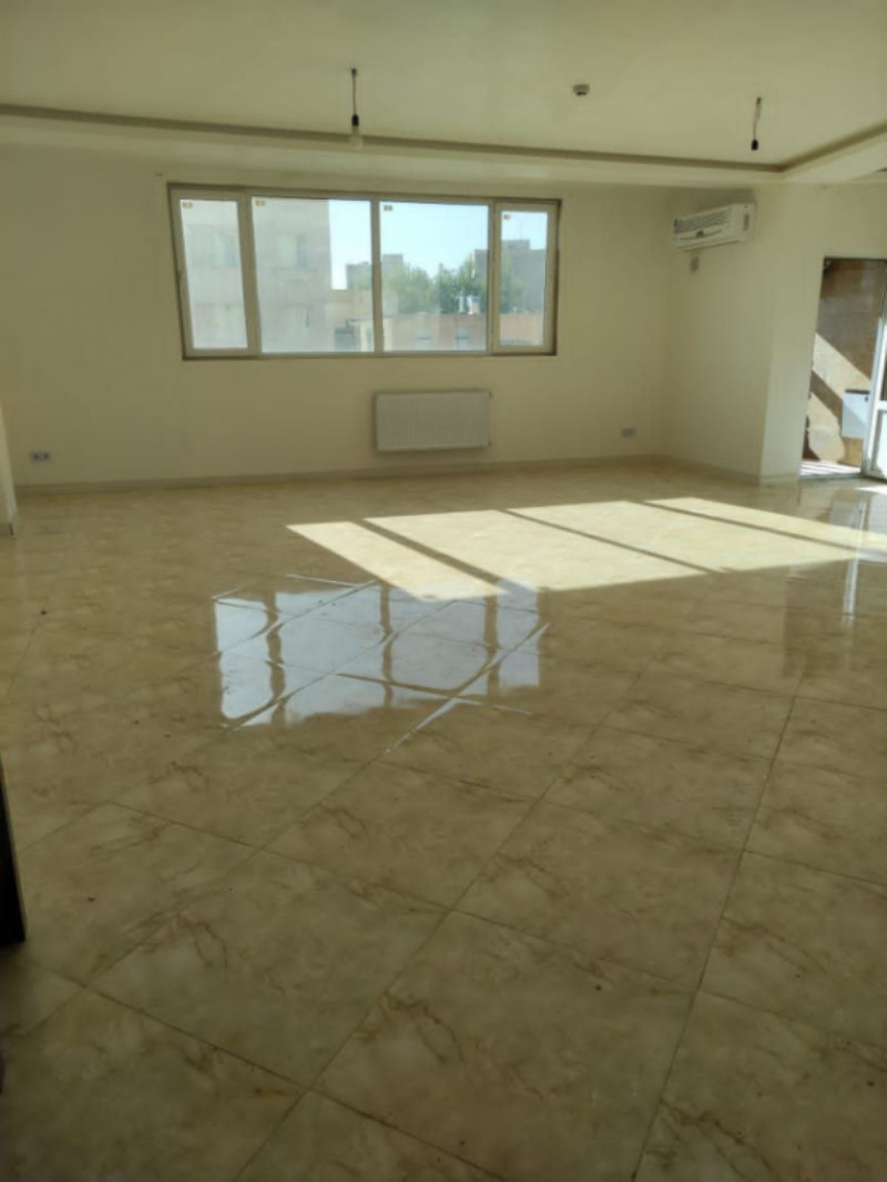 آپارتمان 114 متری دو خوابه در خیابان برق ملایر