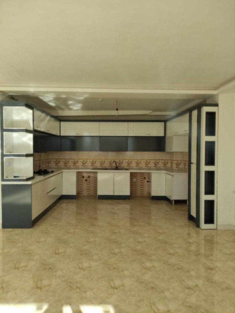 آپارتمان 114 متری دو خوابه در خیابان برق ملایر