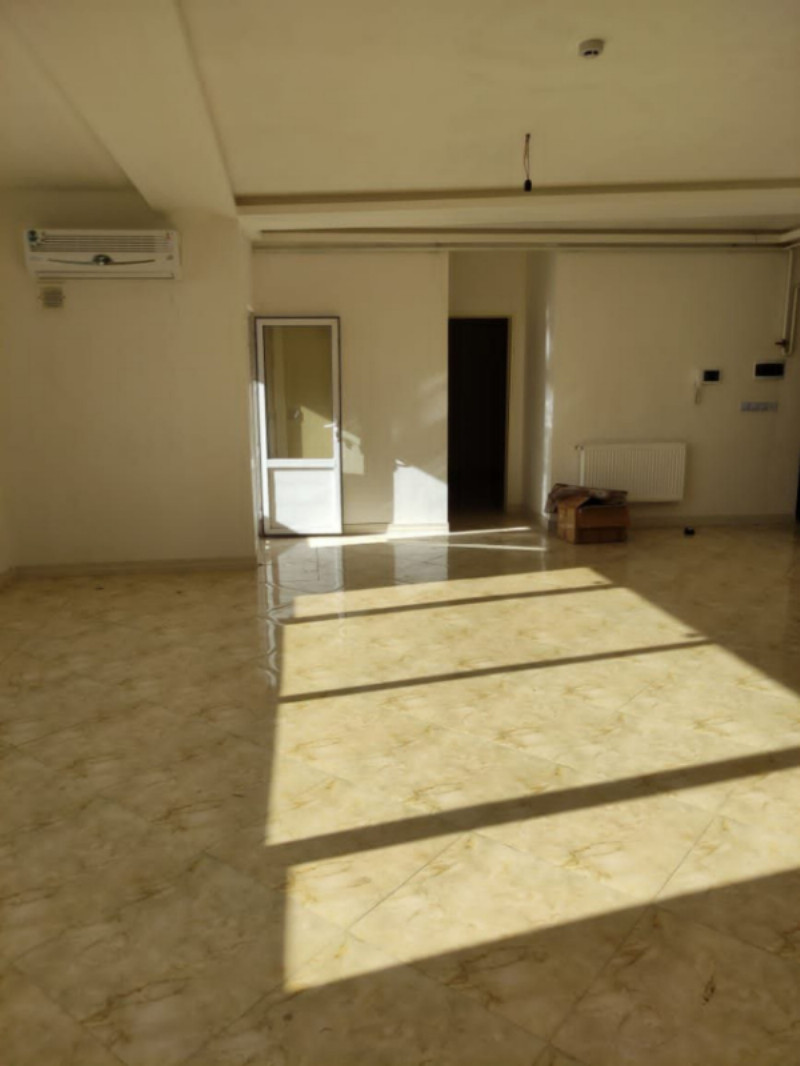 آپارتمان 114 متری دو خوابه در خیابان برق ملایر